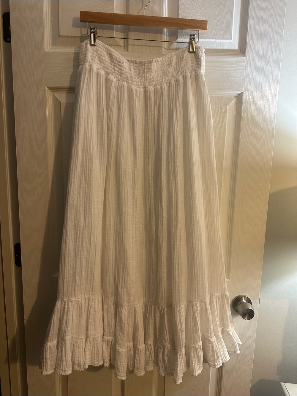American Eagle Outfitters White Tiered Maxi Skirt - Picture 2 of 8